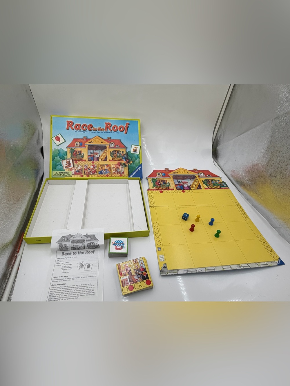Race To The Roof Board Game 2002 Ravensburger.